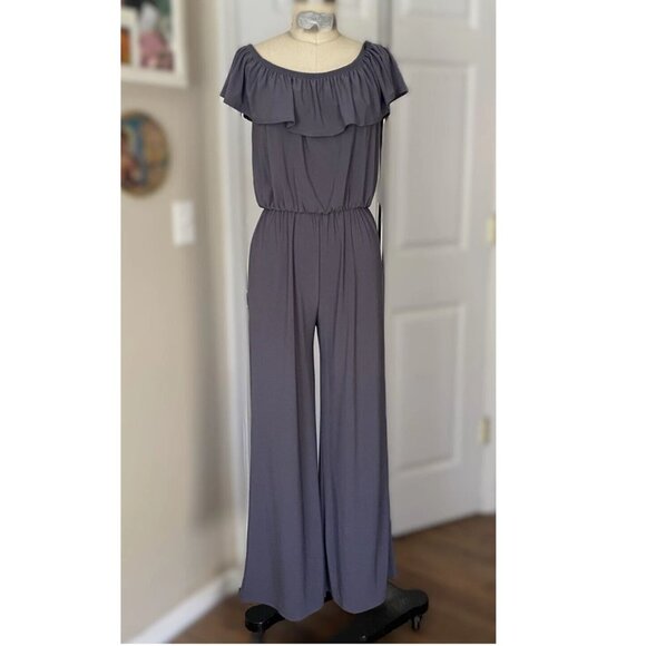 URBAN OUTFITTERS Ruffle Collar strapless Stretch Waist JUMPSUIT Romper *SMALL* - Picture 1 of 6